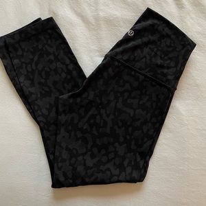 Lululemon 21" Align Crop
